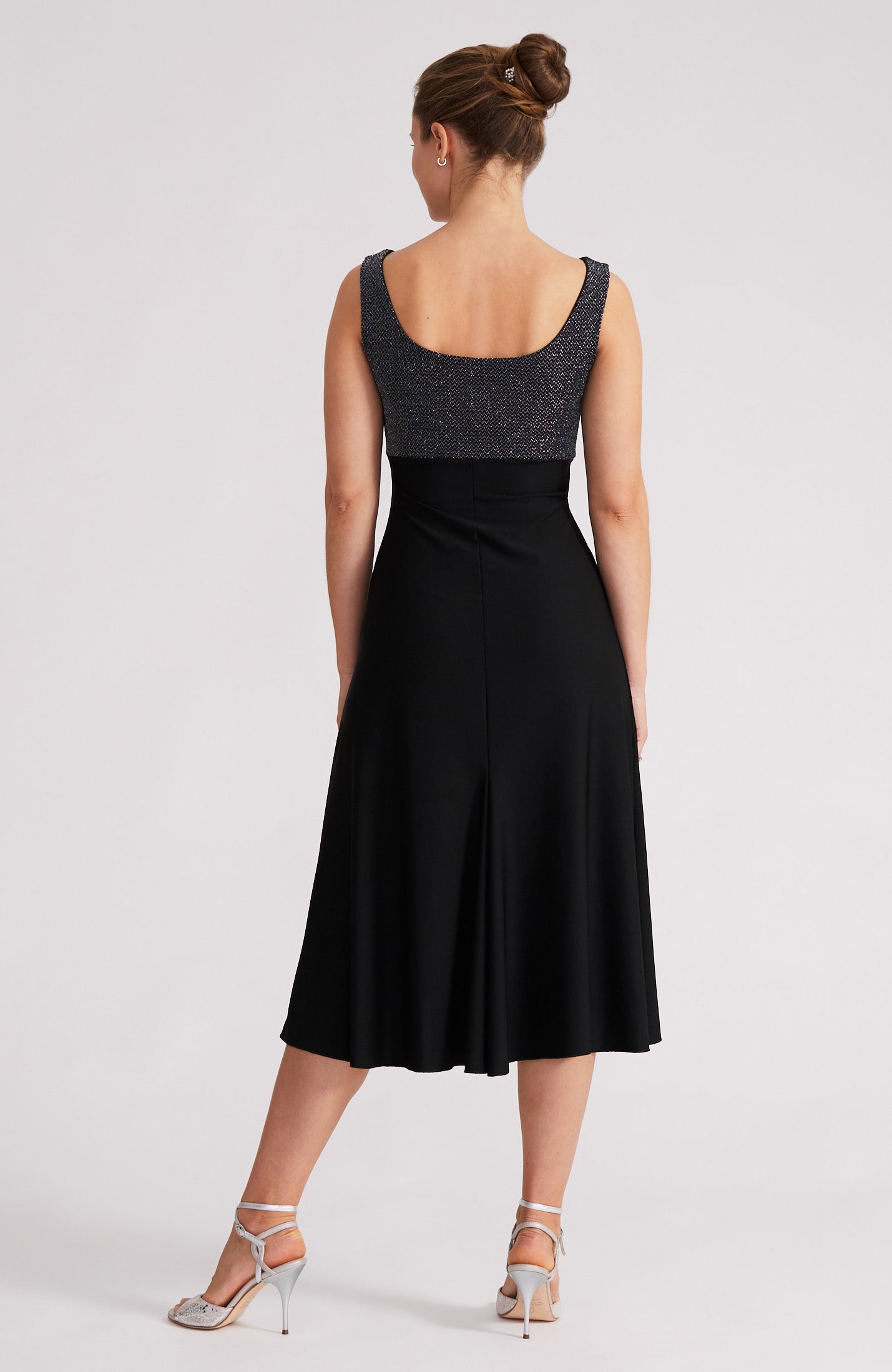 NOELIA A-Linien-Tangokleid in Silber &amp; Schwarz