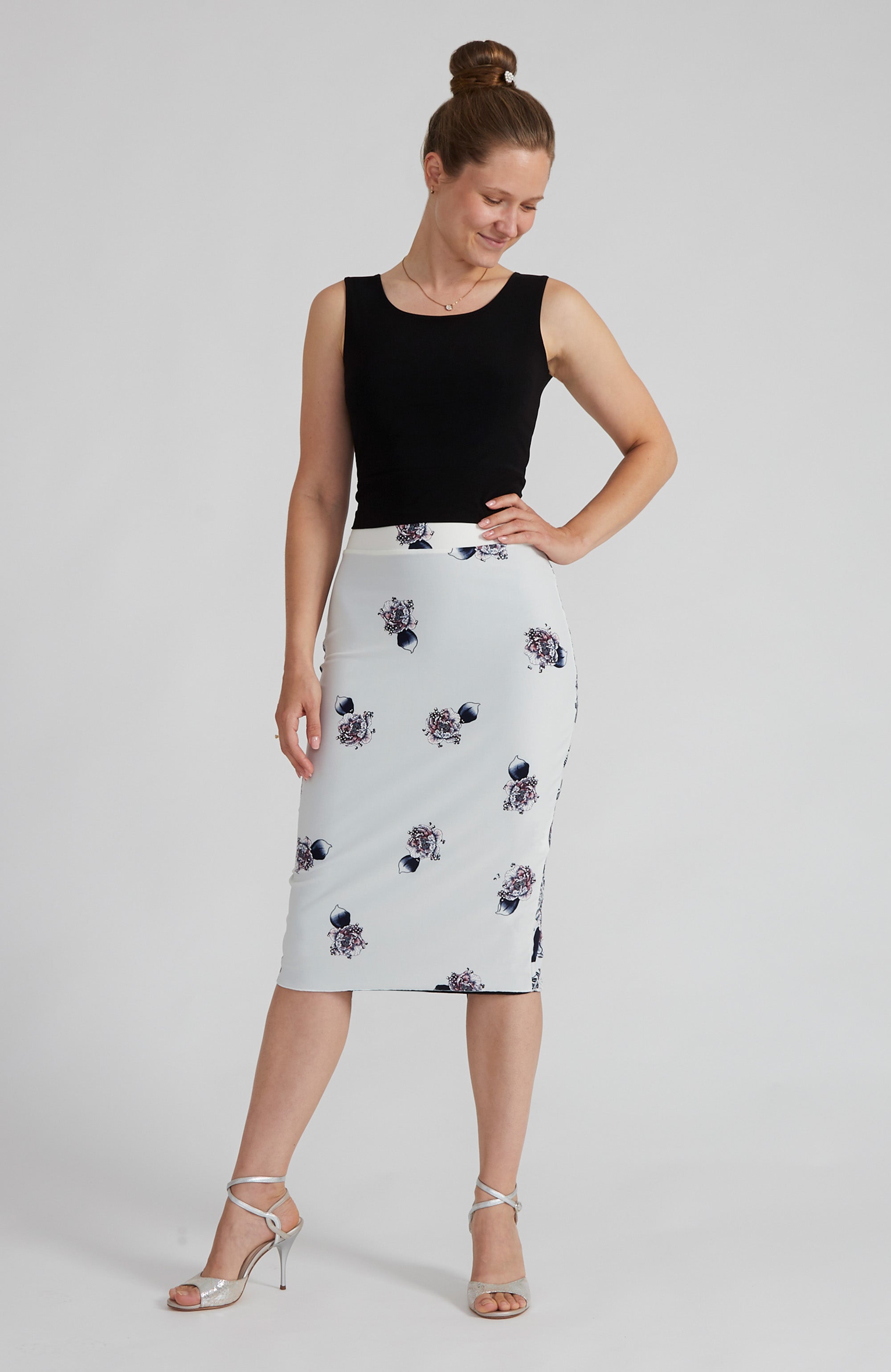 CLARISA Reversible Tango Skirt in Lace Florals